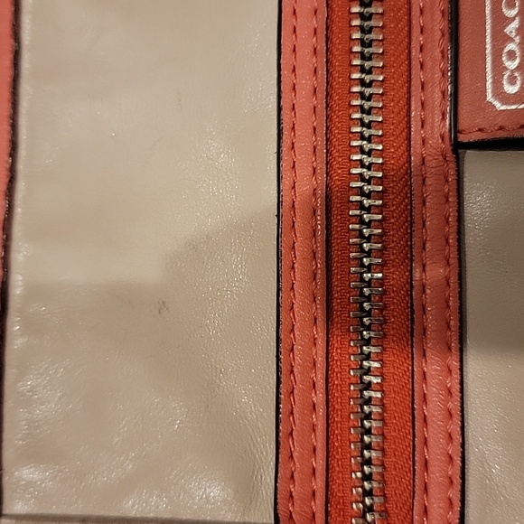 Coach Daisy Spectator Shoulder Bag - Picture 12 of 12